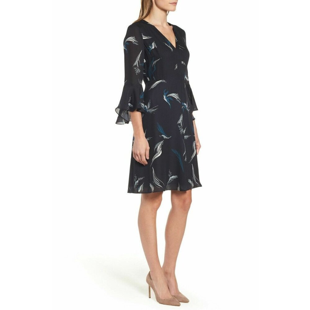 Classiques Entier Dress Bell Sleeve A-line Print Silk Floral Print SZ 6 New $299 - Picture 3 of 6